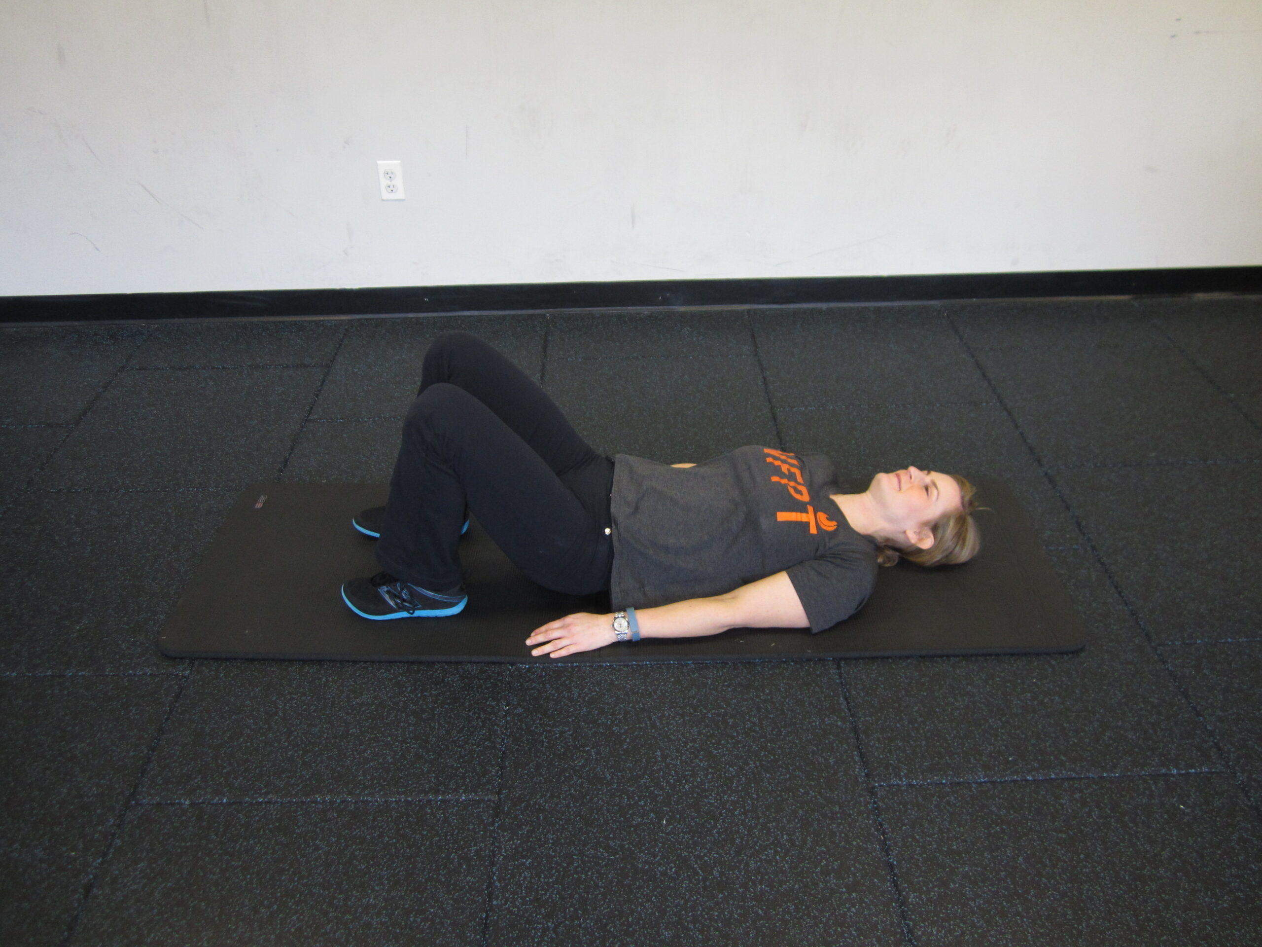 12 Common Exercise Form Mistakes 5 crunch sit up start position scaled