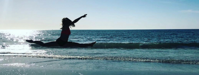 How to Help Athletes Overcome Fear 5 shea dance water beach